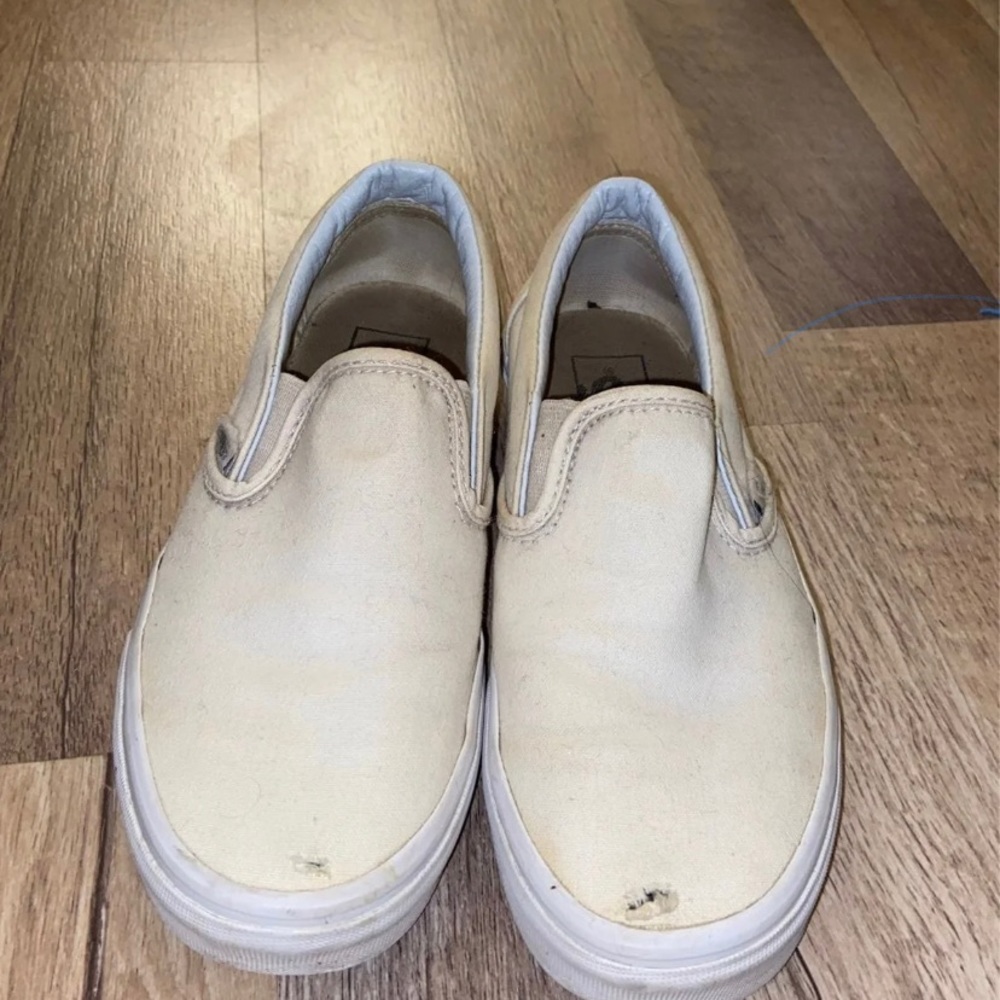 White Slip-on Vans Size 7 in woman